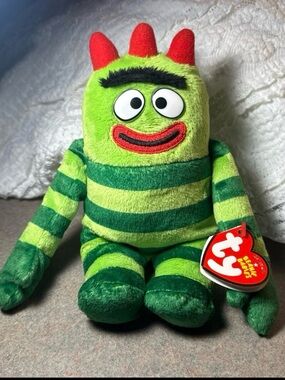 BROBEE Yo Gabba Gabba Ty BEANIE BABY Bean Bag Plush, mint, w/ tag. Retired 2012